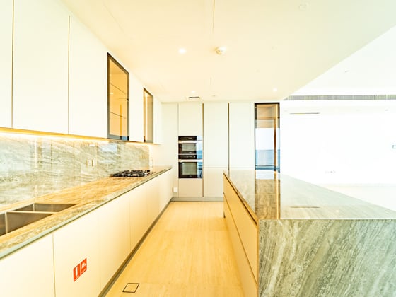 Vacant | Panoramic Sea Views | Spacious Layout, picture 6