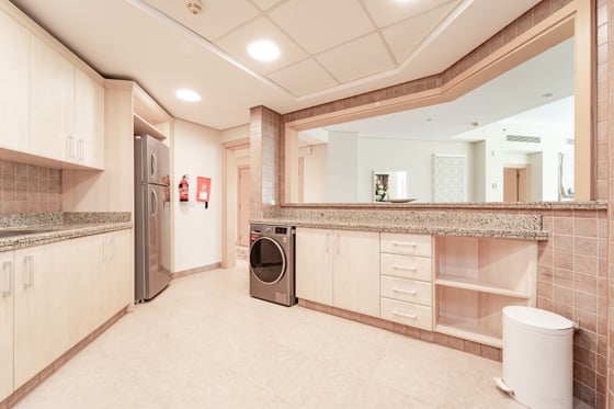 Furnished/Unfurnished | Chiller Free | Avail 1st Aug, picture 9