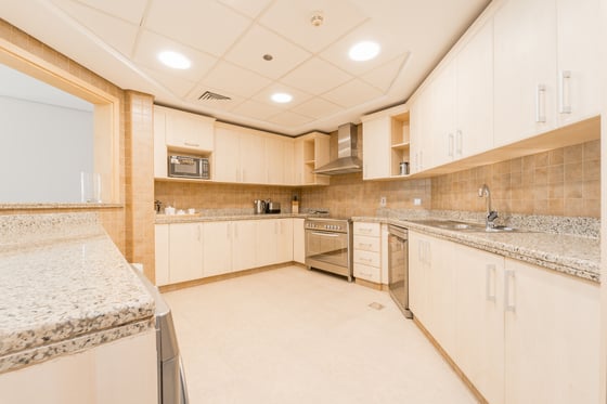 Furnished/Unfurnished | Chiller Free | Avail 1st Aug, picture 8