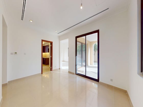 Vacant | Private Garden | View Today...., picture 15