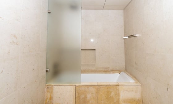 Spacious Unit | With Study | Burj Khalifa, picture 14