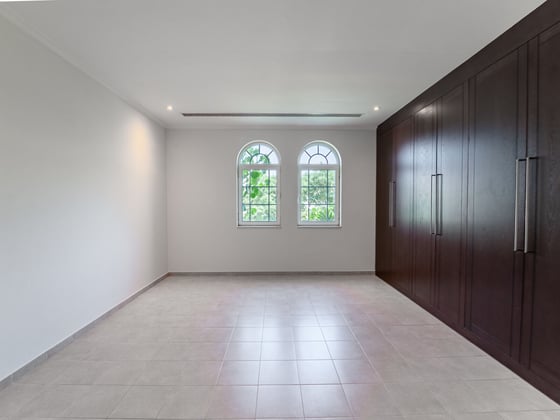 Vacant | Internal | Away From Cables | Landscaped, picture 15