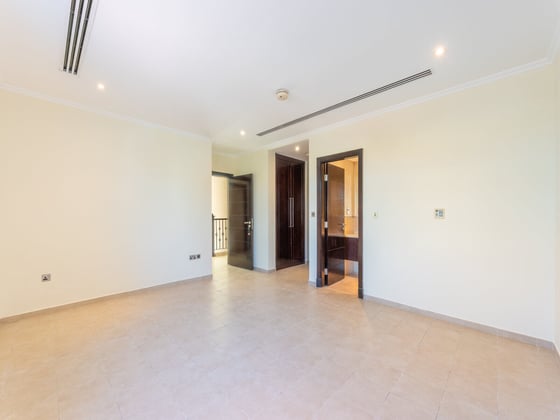 Extended | Internal | Vacant | Away From Cables, picture 14