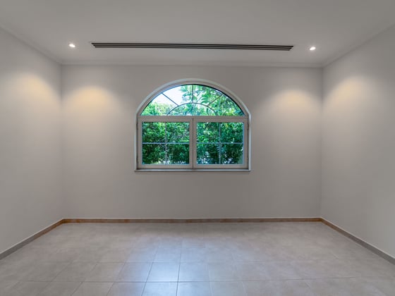 Vacant | Internal | Away From Cables | Landscaped, picture 14