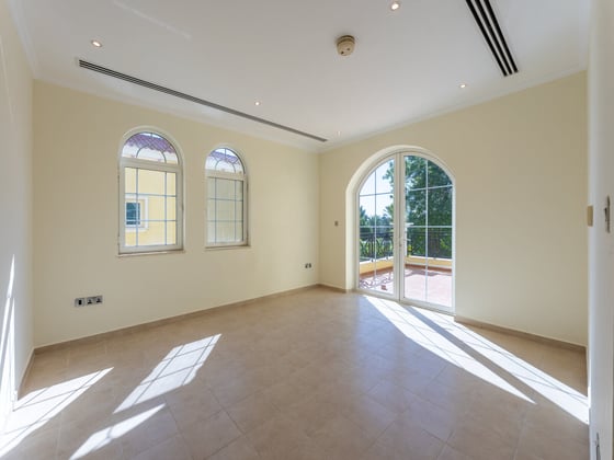 Extended | Internal | Vacant | Away From Cables, picture 16