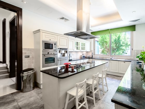 5 Bed | Elevated Plot | Basement | View Today, picture 8