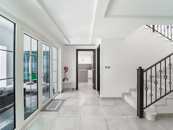 Fully Upgraded | Private Pool | Prime Location, picture 5