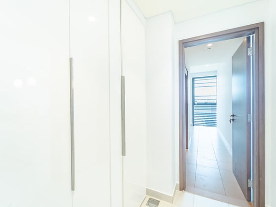 Premium City Living | Spacious Open Layout, picture 3