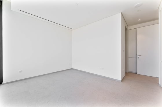 Ultra Luxury | Burj Khalifa View | Accepting Offer, picture 11