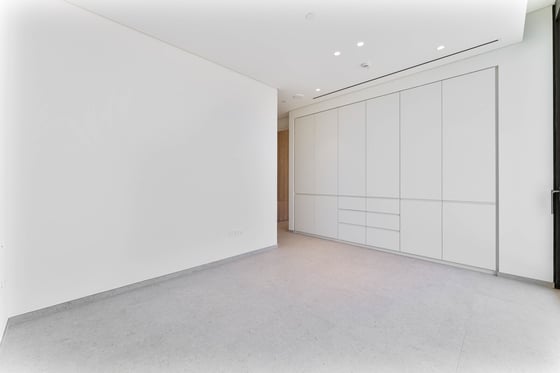 Ultra Luxury | Burj Khalifa View | Accepting Offer, picture 12