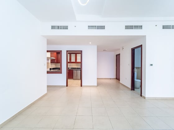 High Floor | Partial Marina - Sea View | Prime Location, picture 3