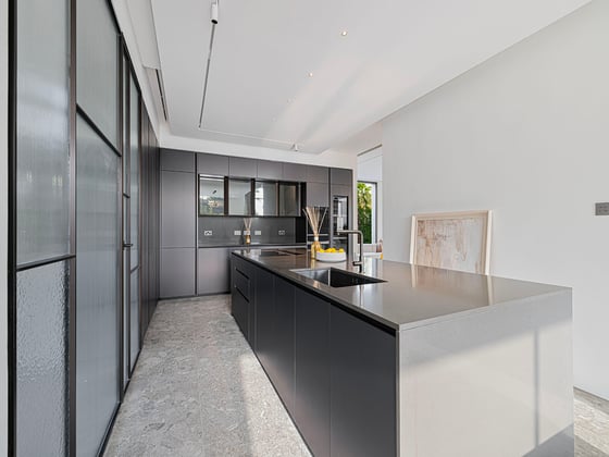 5 Beds Furnished | Extended Plot | Modern Villa, picture 8