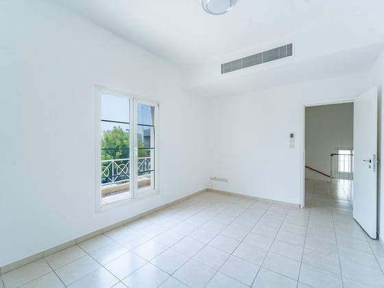 Spacious | Unfurnished  | Established Community, picture 11