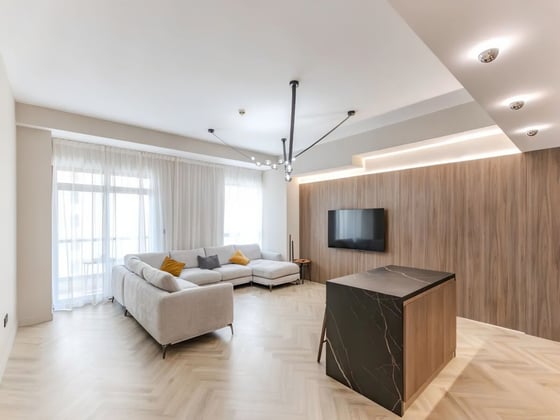 Fully Upgraded | Converted Layout | Fully Furnished, picture 2