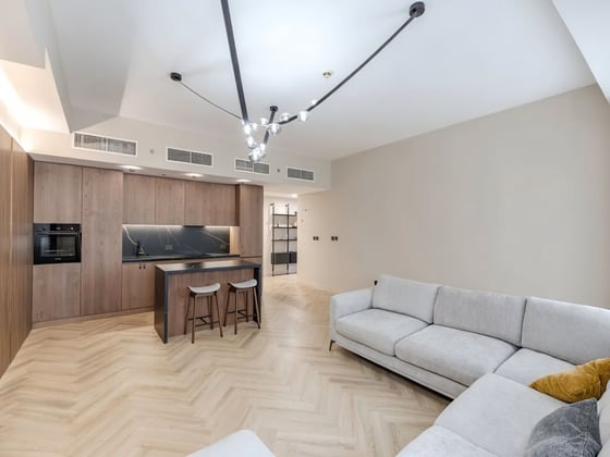 Fully Upgraded | Converted Layout | Fully Furnished, picture 1