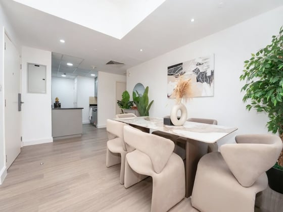 Full Sea View | Fully Furnished | Upgraded, picture 2