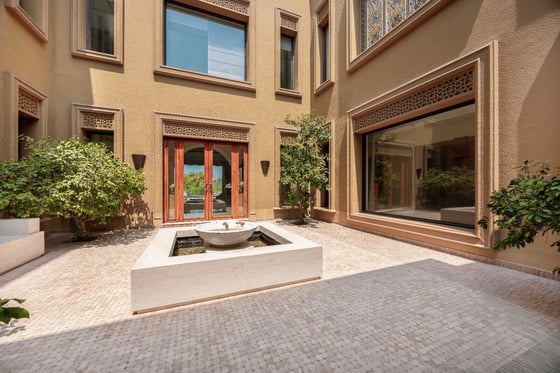 Exquisite 6-Bedroom Villa | Golf Course View, picture 24