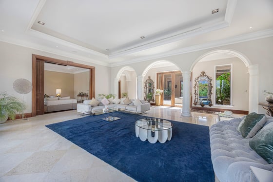 Exquisite 6-Bedroom Villa | Golf Course View, picture 29