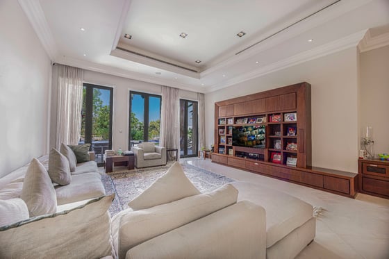 Exquisite 6-Bedroom Villa | Golf Course View, picture 25