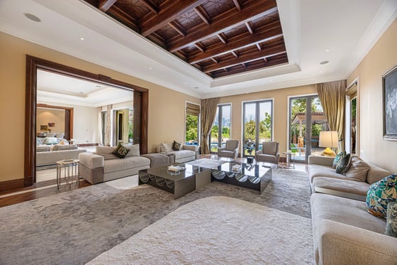 Exquisite 6-Bedroom Villa | Golf Course View, picture 5