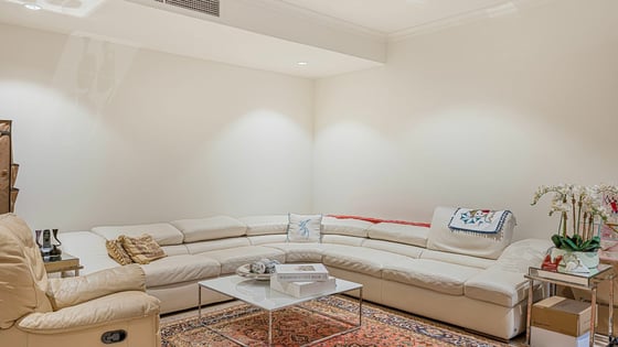 Exclusive | Golf & Lake View | Prime Location, picture 6