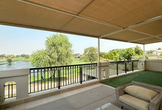 Exclusive | 5 Beds + Basement | Serene Golf View, picture 8