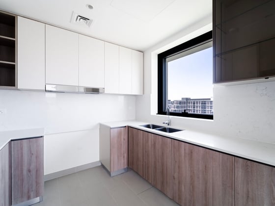 High Floor | Full Park Views | Vacant Now, picture 4