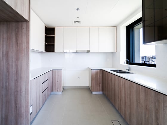High Floor | Full Park Views | Vacant Now, picture 3