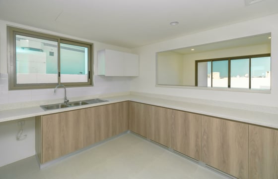Vacant | Maids Room | Brand New | Family Community, picture 10