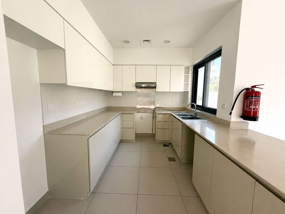 Green Belt | Vacant | Prime Location...., picture 5