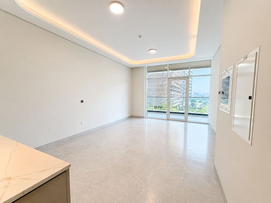 Corner Unit | Pool View | Spacious......, picture 3