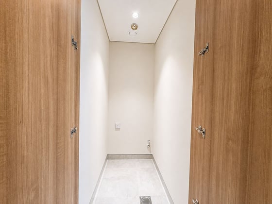Corner Unit | Pool View | Spacious......, picture 4