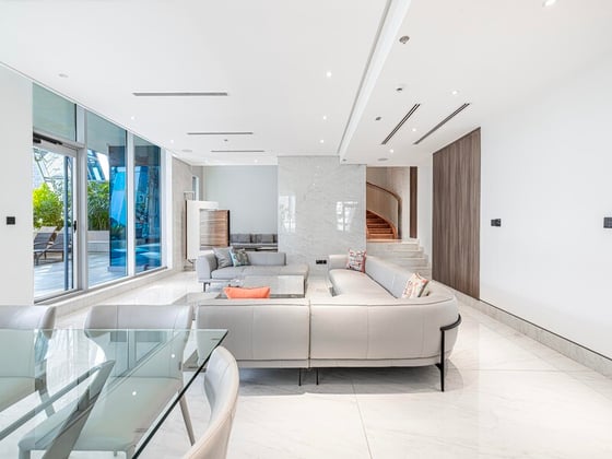 Upgraded | Luxury Waterfront | Private Pool, picture 3