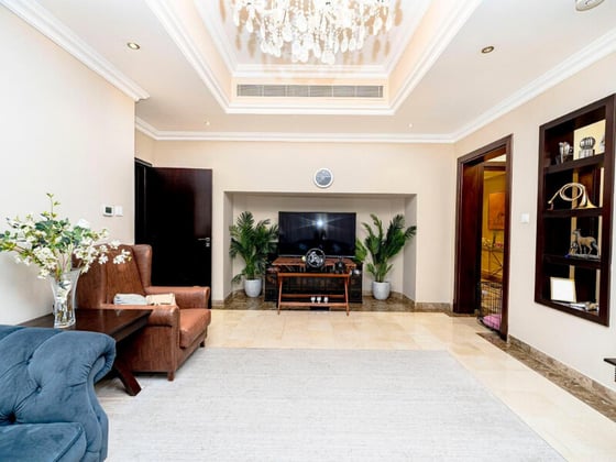 Available Now | Fully Furnished | Upgraded, picture 2