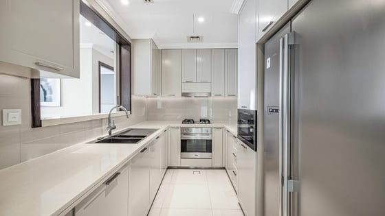 High Floor | Horizon and Burj | Bills Included, picture 9