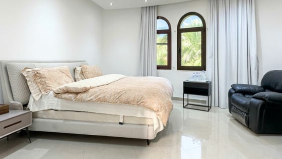 7BR Lake-Facing Villa | Elevator | Pool | Cinema, picture 9