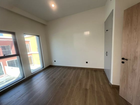 Brand New | Keys in Hand | Fitted Kitchen, picture 6