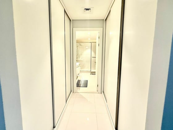 Spacious Living  | Fully Furnished | Full Sea View, picture 10