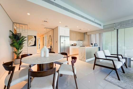 Spacious Living  | Fully Furnished | Full Sea View, picture 7