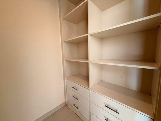 Large Terrace | Vacant | Prime location., picture 7