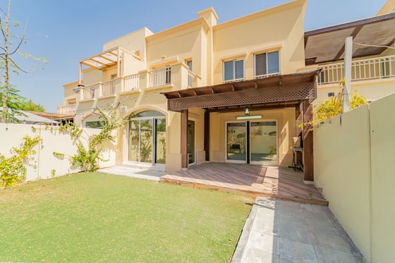 Spacious | Fully Furnished | View Today., picture 1