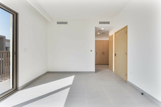 End Unit | Brand New | Close To Amenities, picture 18