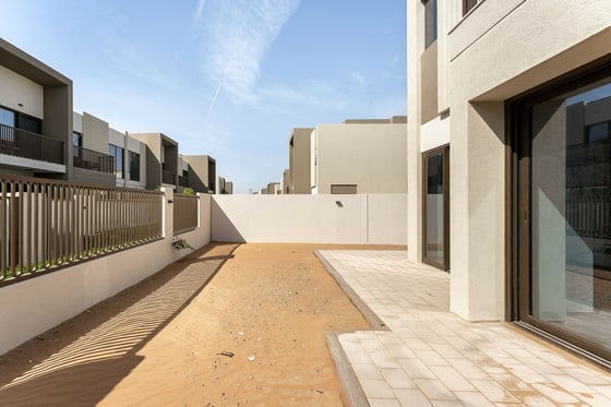 End Unit | Brand New | Close To Amenities, picture 27