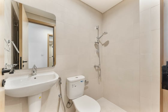 End Unit | Brand New | Close To Amenities, picture 7