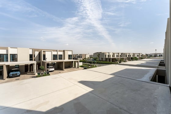 End Unit | Brand New | Close To Amenities, picture 25