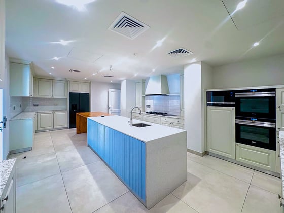Elegantly upgraded | 7-Bed | Large Plot | Pool, picture 13
