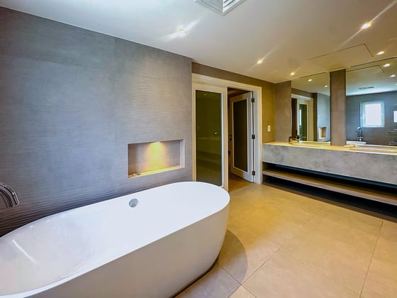 Elegantly upgraded | 7-Bed | Large Plot | Pool, picture 16