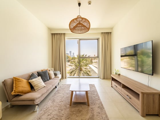 Well Maintained | Furnished | Vacant...., picture 2