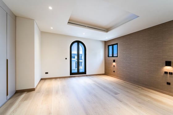 Upgraded Atrium Entry | Vacant | Exclusive, picture 30