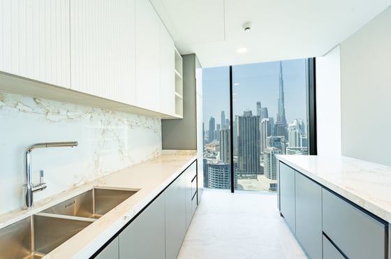 Burj & Canal Views | Viewable | High Floor, picture 1